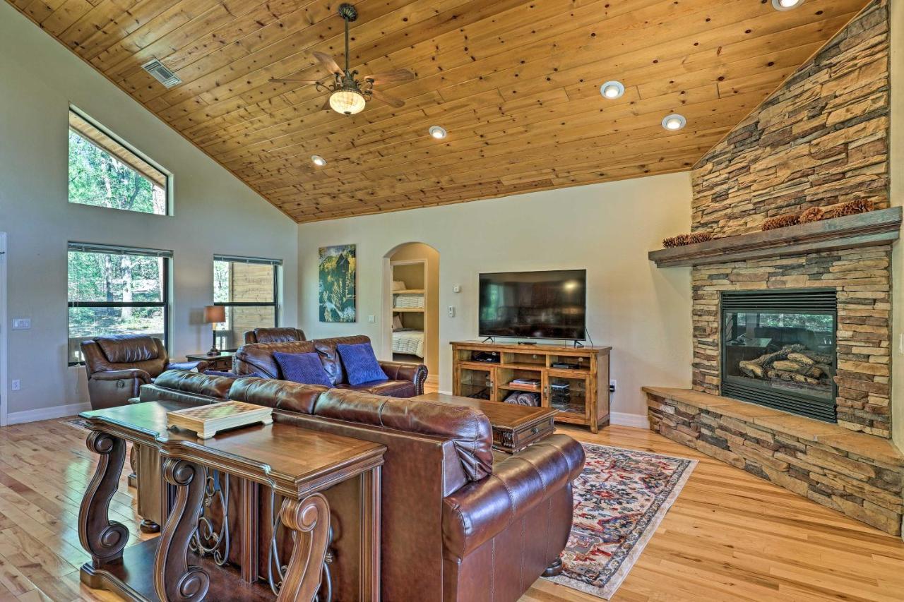 Serene Lakeside Cabin With Decks And Edler Lake Views! Pinetop-Lakeside Exteriör bild