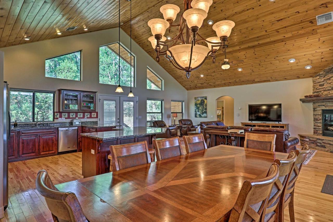 Serene Lakeside Cabin With Decks And Edler Lake Views! Pinetop-Lakeside Exteriör bild