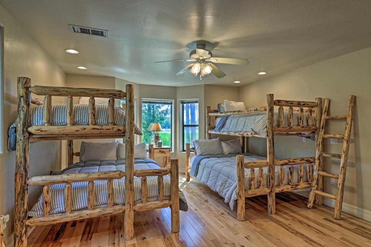 Serene Lakeside Cabin With Decks And Edler Lake Views! Pinetop-Lakeside Exteriör bild