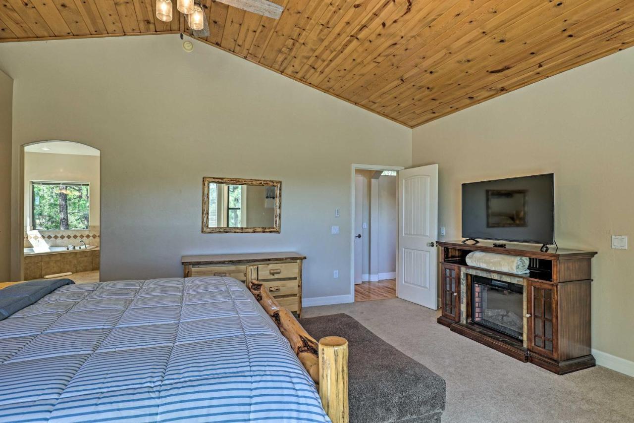 Serene Lakeside Cabin With Decks And Edler Lake Views! Pinetop-Lakeside Exteriör bild